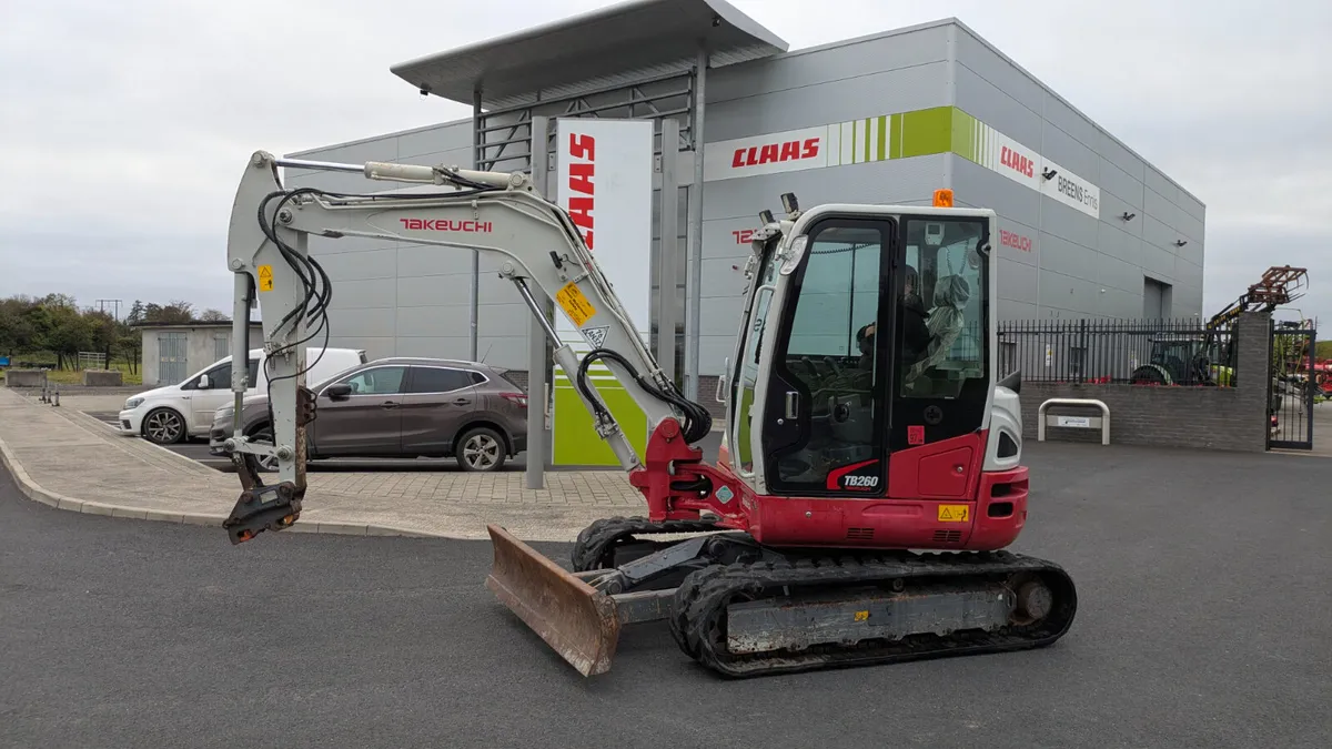 Takeuchi TB260 Digger - Image 1