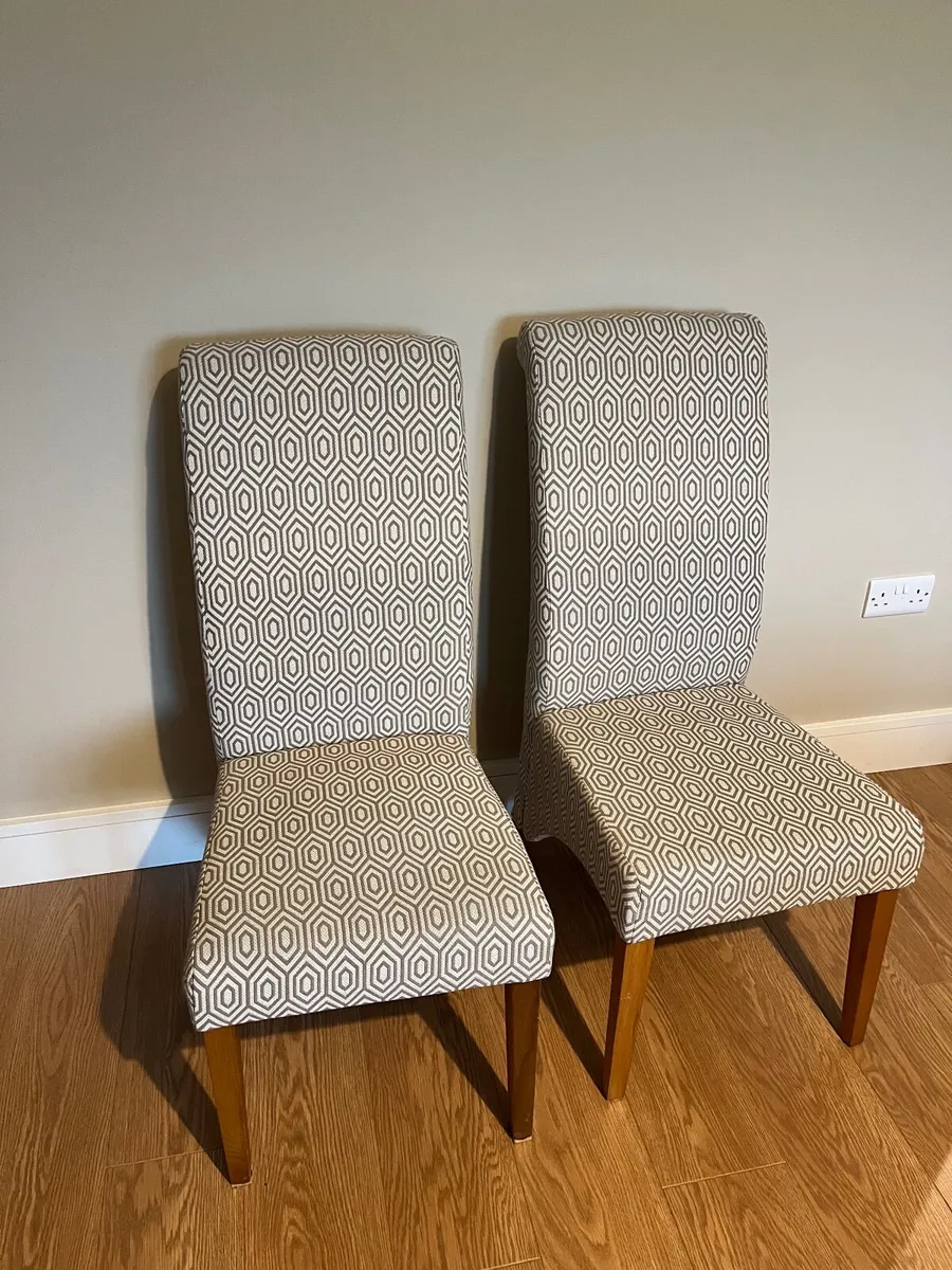 Dining room chairs - Image 3