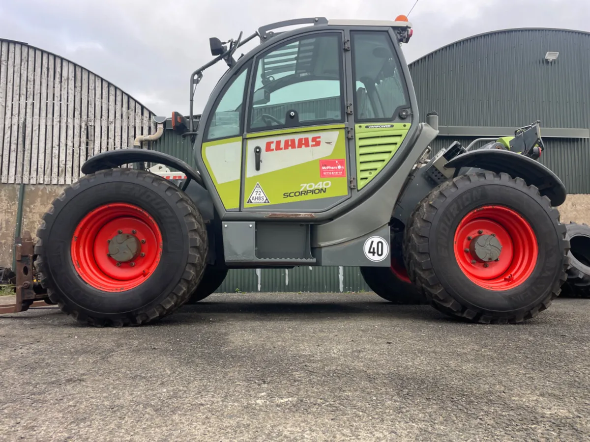 Claas Scorpion 7040 Varipower, low hours. Just in. - Image 2