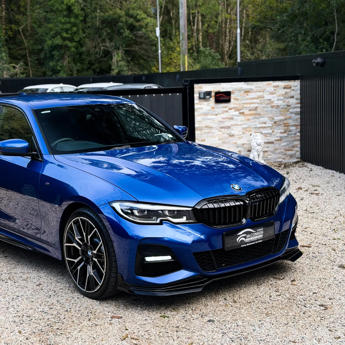 2021 (211)  BMW 330e M-SPORT  290BHP - Image 2