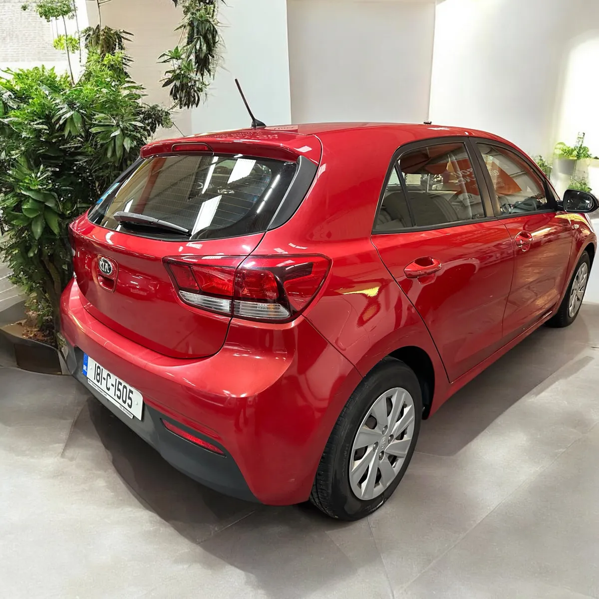 2018 Kia Rio 1.25 L - Image 2