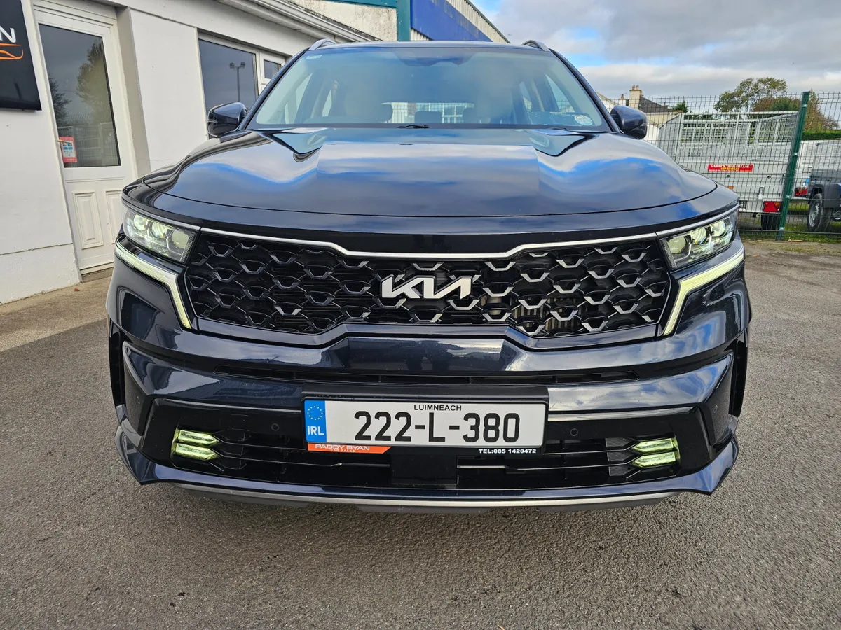 2022 Kia Sorento 1.6 PHEV K3 4x4 7 Seater - Image 4