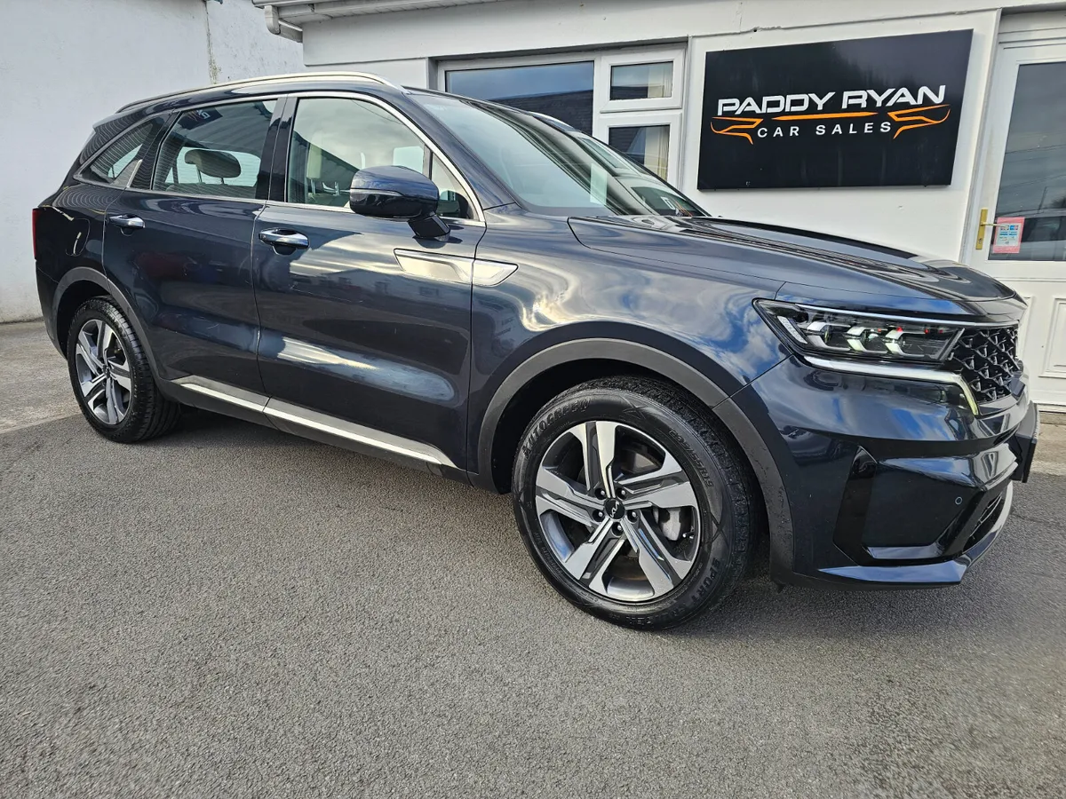 2022 Kia Sorento 1.6 PHEV K3 4x4 7 Seater - Image 2