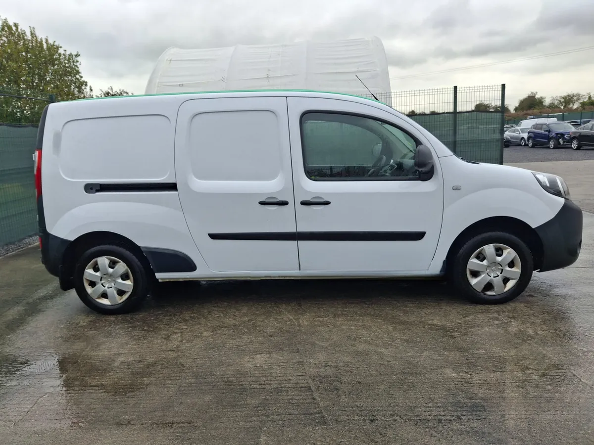 211 Renault Kangoo Maxi ev.light Damage - Image 4