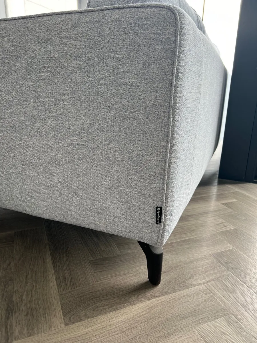 Sofa - Image 4