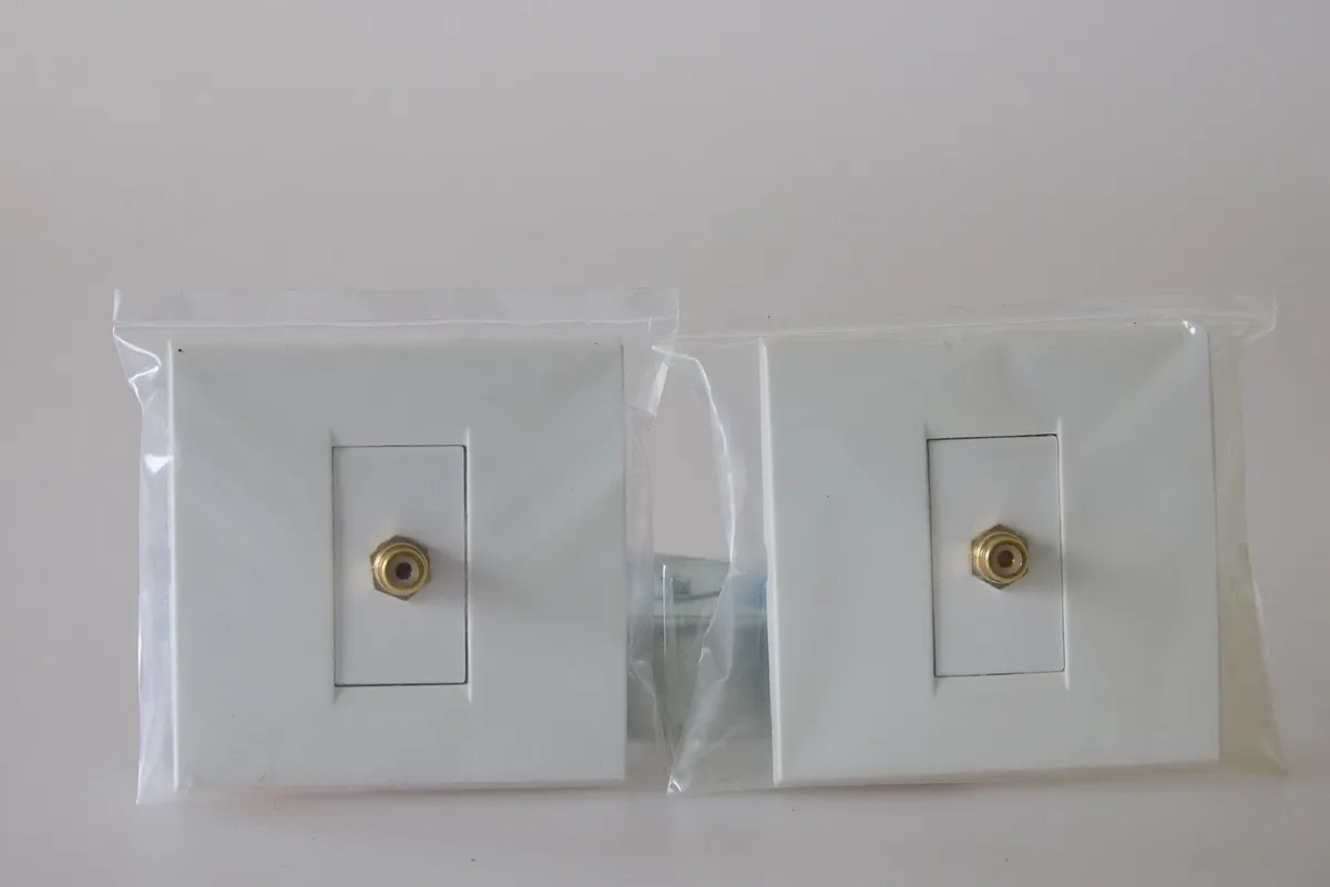 2x RCA Subwoofer Wall Plate –  New