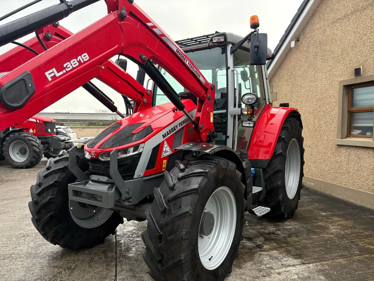 Massey Ferguson 5S.145 - Image 2