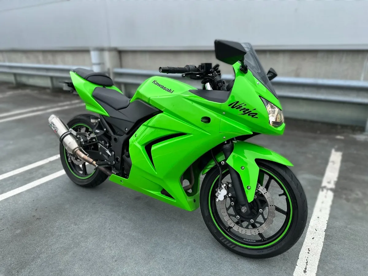 Kawasaki Ninja 250R - Image 1