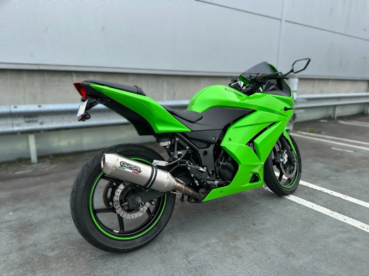 Kawasaki Ninja 250R - Image 4