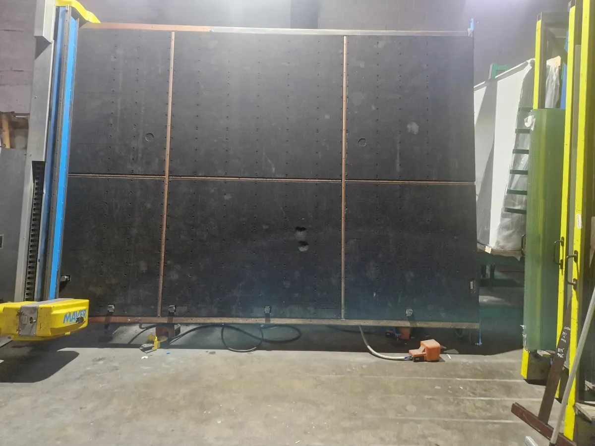 GLASS CUTTING TABLES X 3 - Image 4