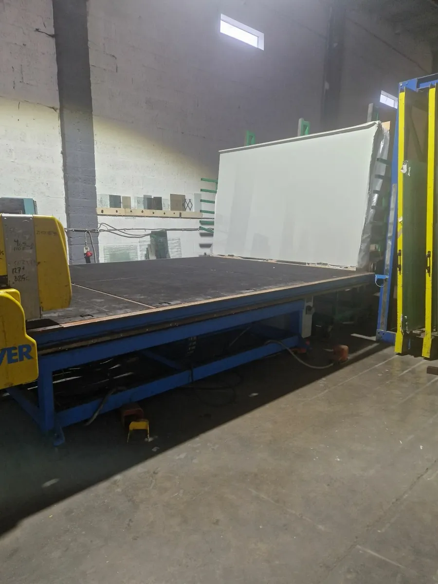 GLASS CUTTING TABLES X 3 - Image 1