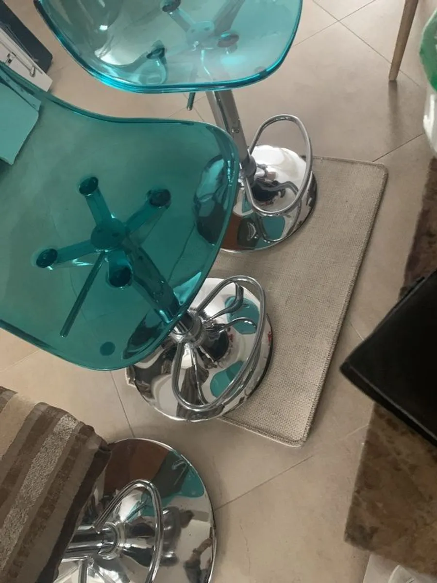 bar stools - Image 3