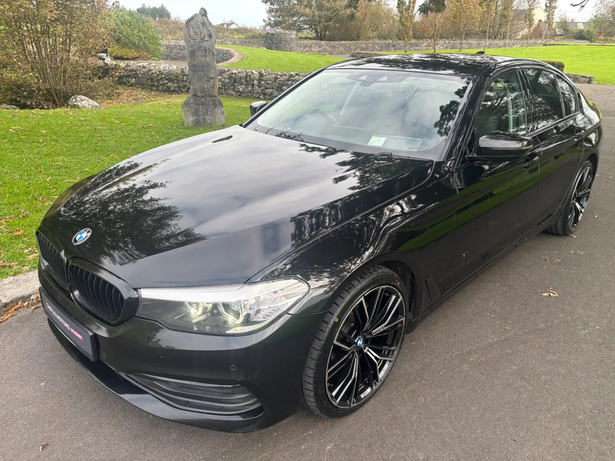 BMW 520D with huge spec including 20” Alloys - Image 4