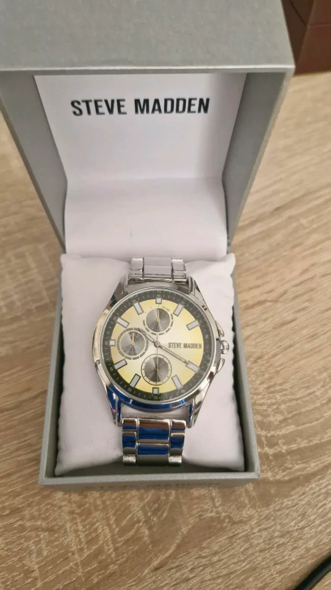 Steve Madden Celestial Silver Mens Watch Silver - Image 2