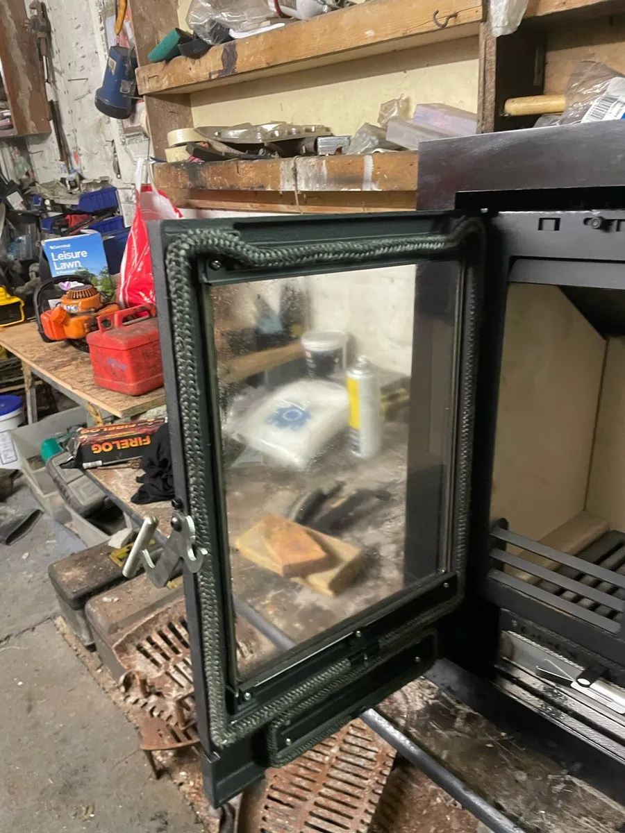 Insert stove. - Image 3
