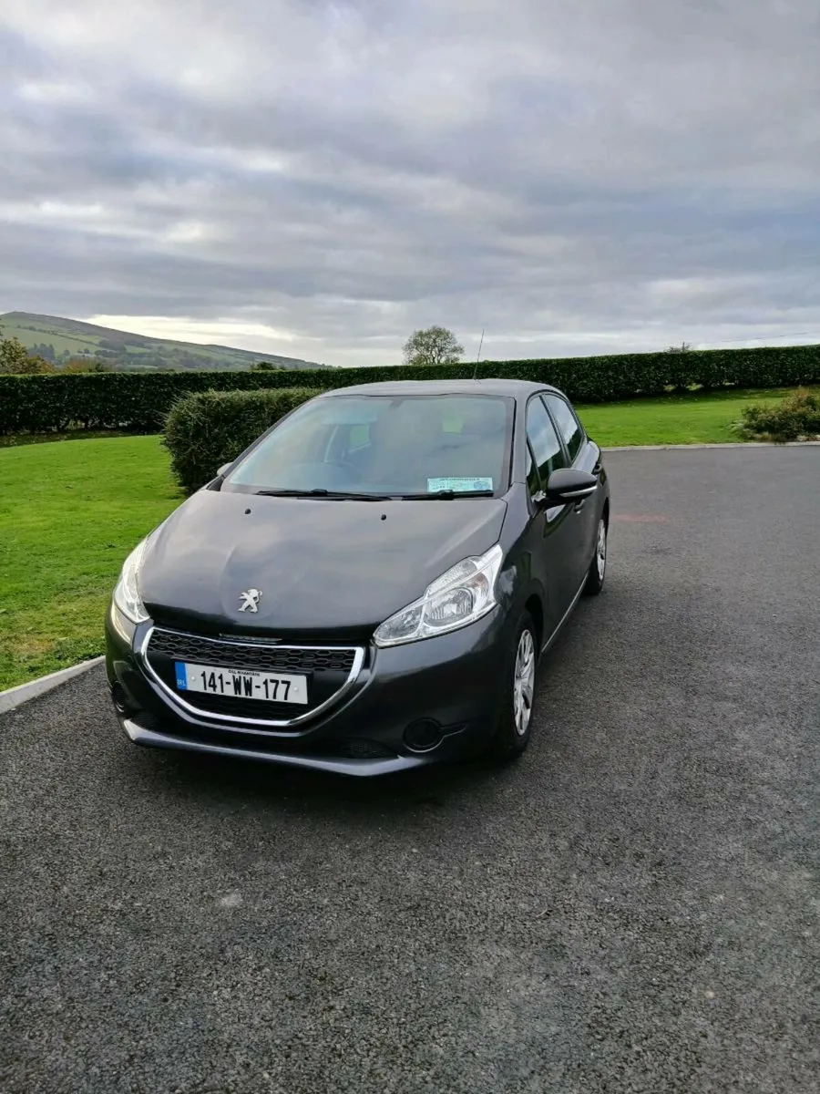 Car - Image 2