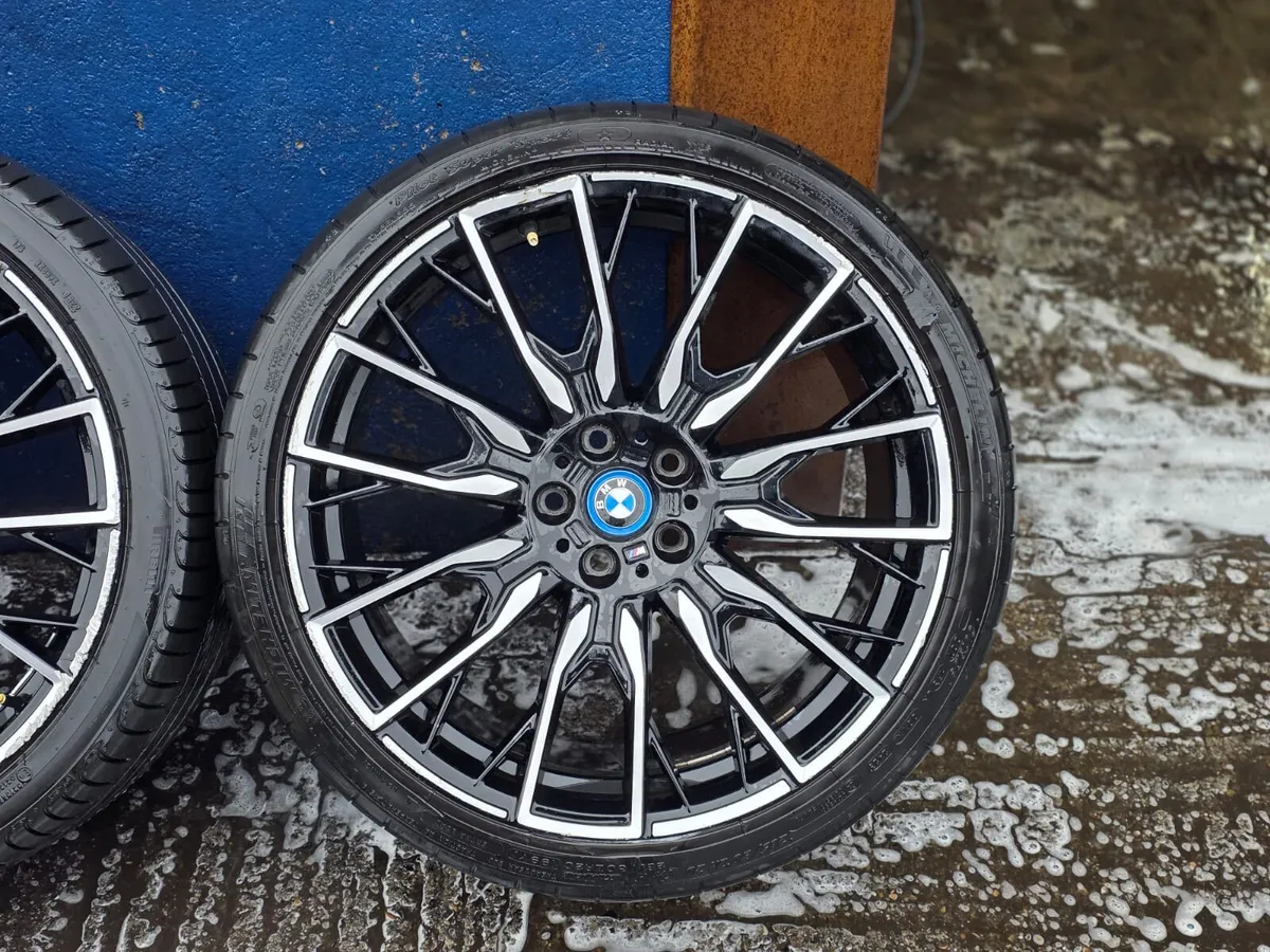 #21 3 Genuine BMW 20" Alloys €250 Each - Image 2