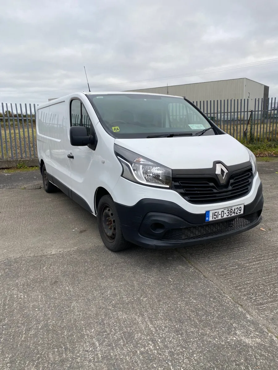 Renault Trafic 2015 - Image 1