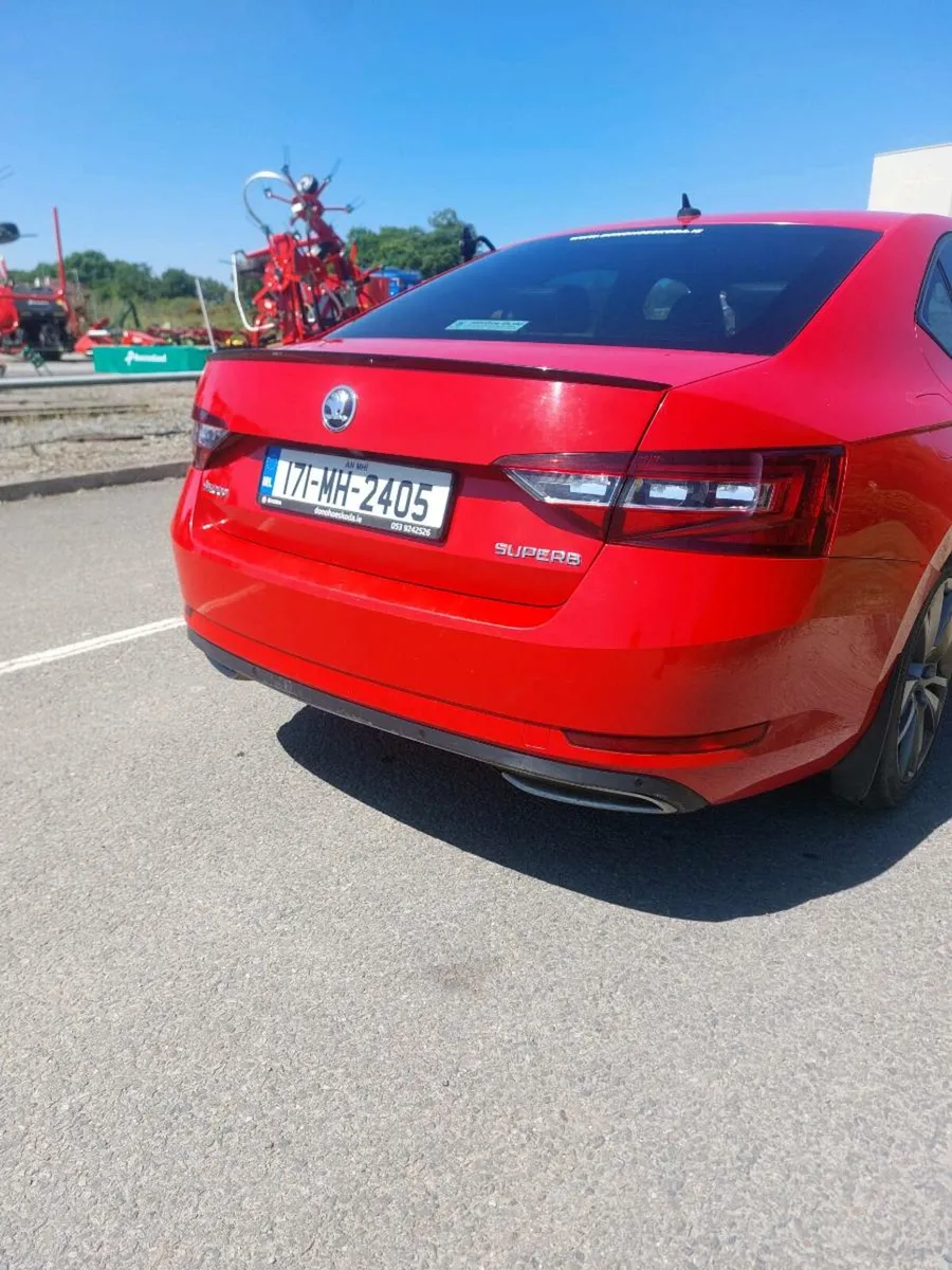 Car - Image 4