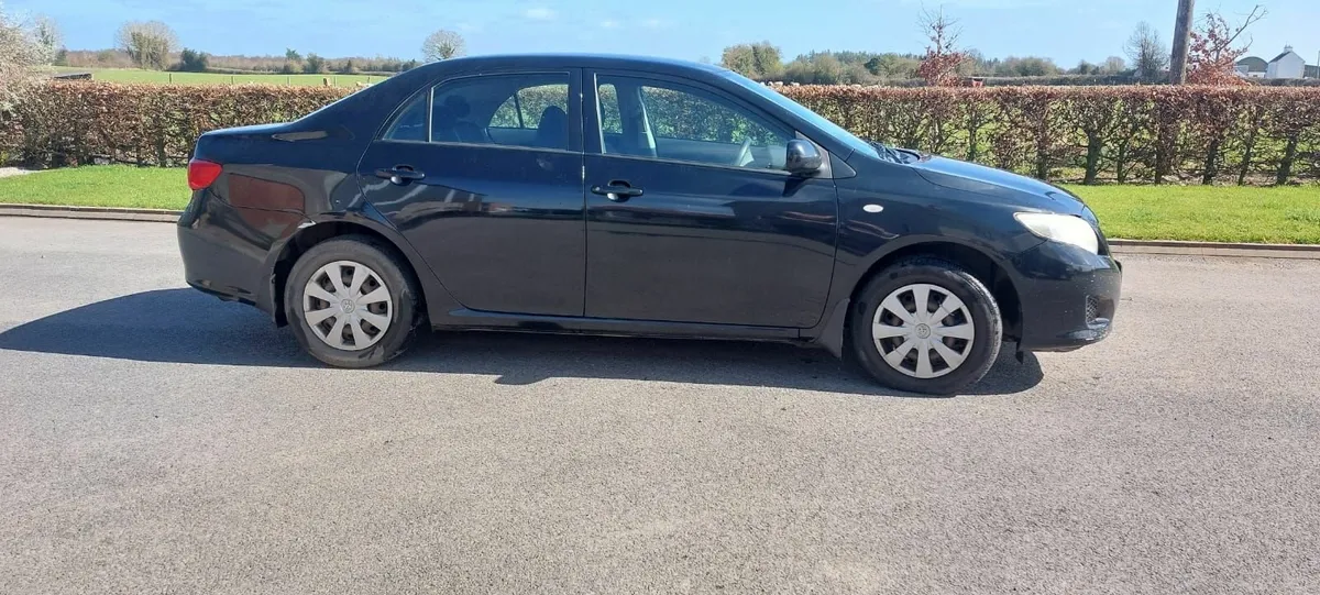 Toyota Corolla 2008 - Image 2