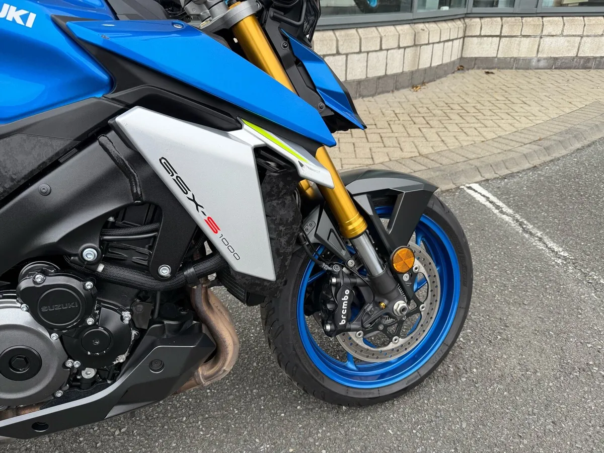 2022 Suzuki GSX-S 1000 - Image 2