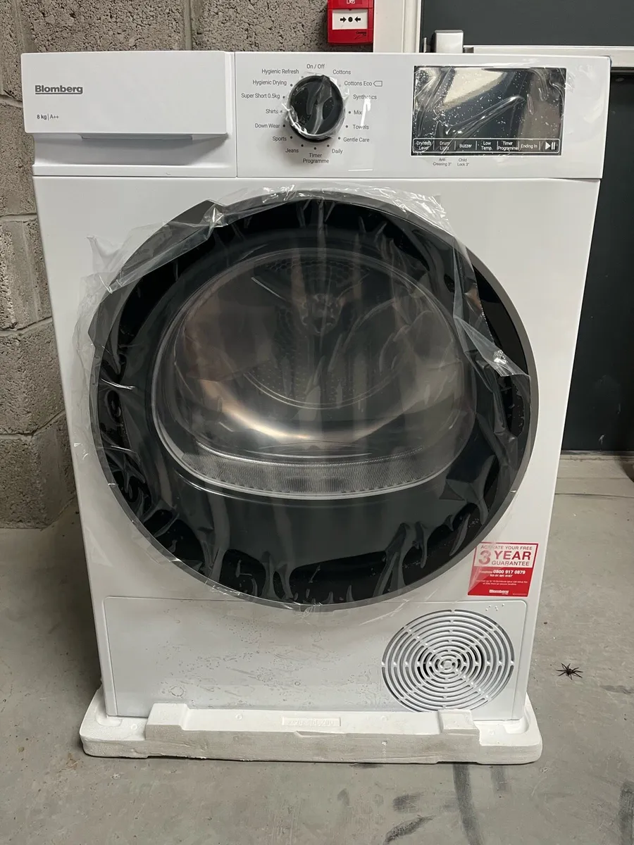 Blomberg heat pump dryer - Image 1