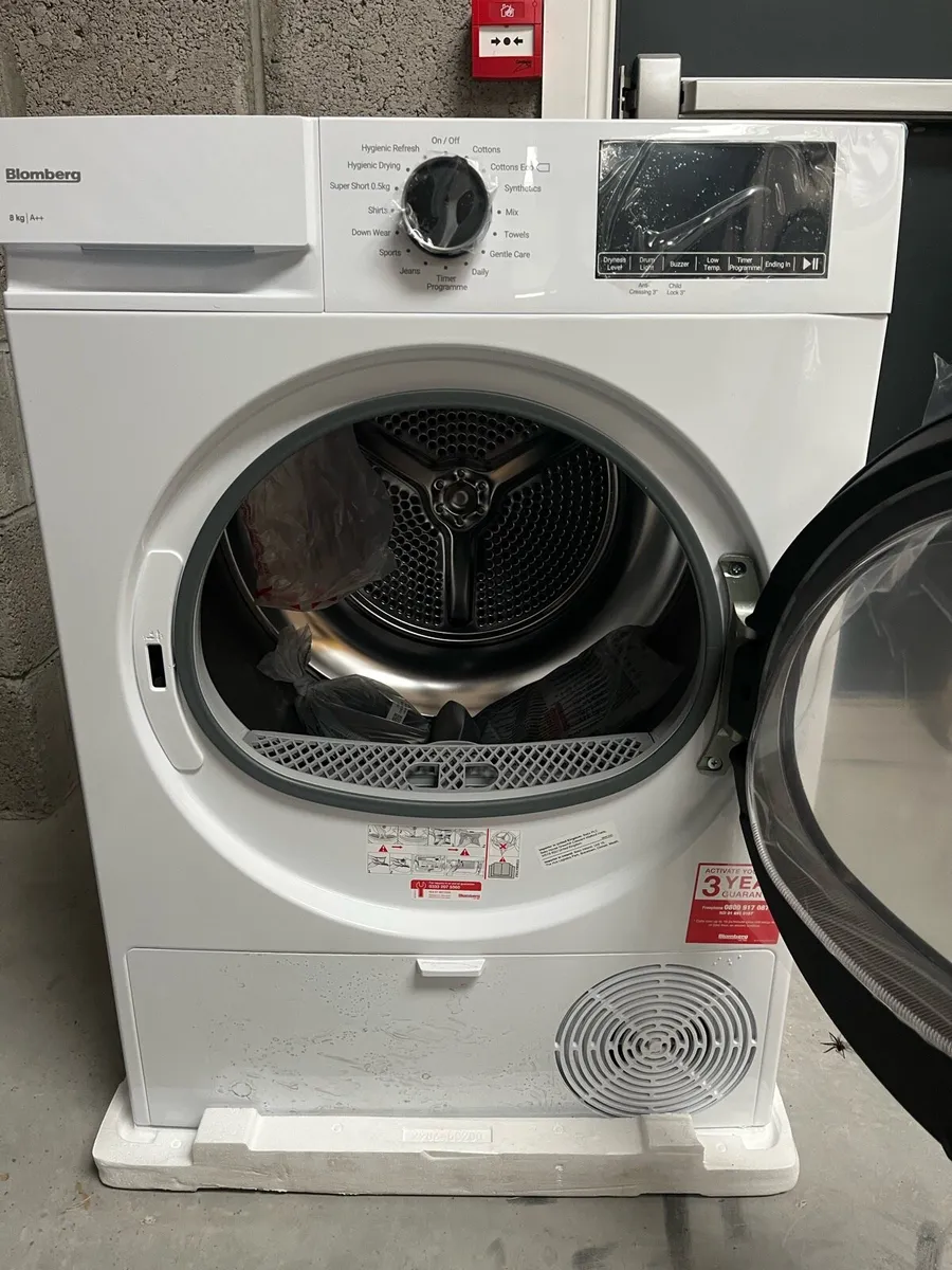 Blomberg heat pump dryer - Image 2