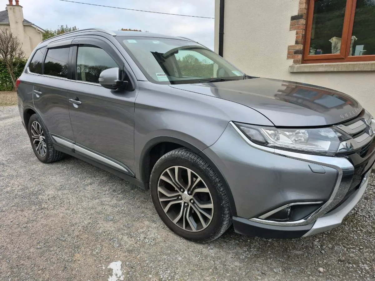 Car - Image 3