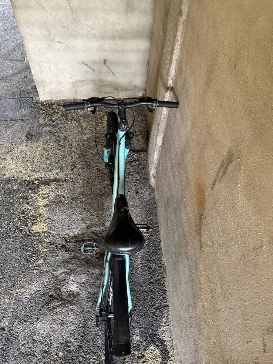 Bike 24” City/ Hybrid - Image 4