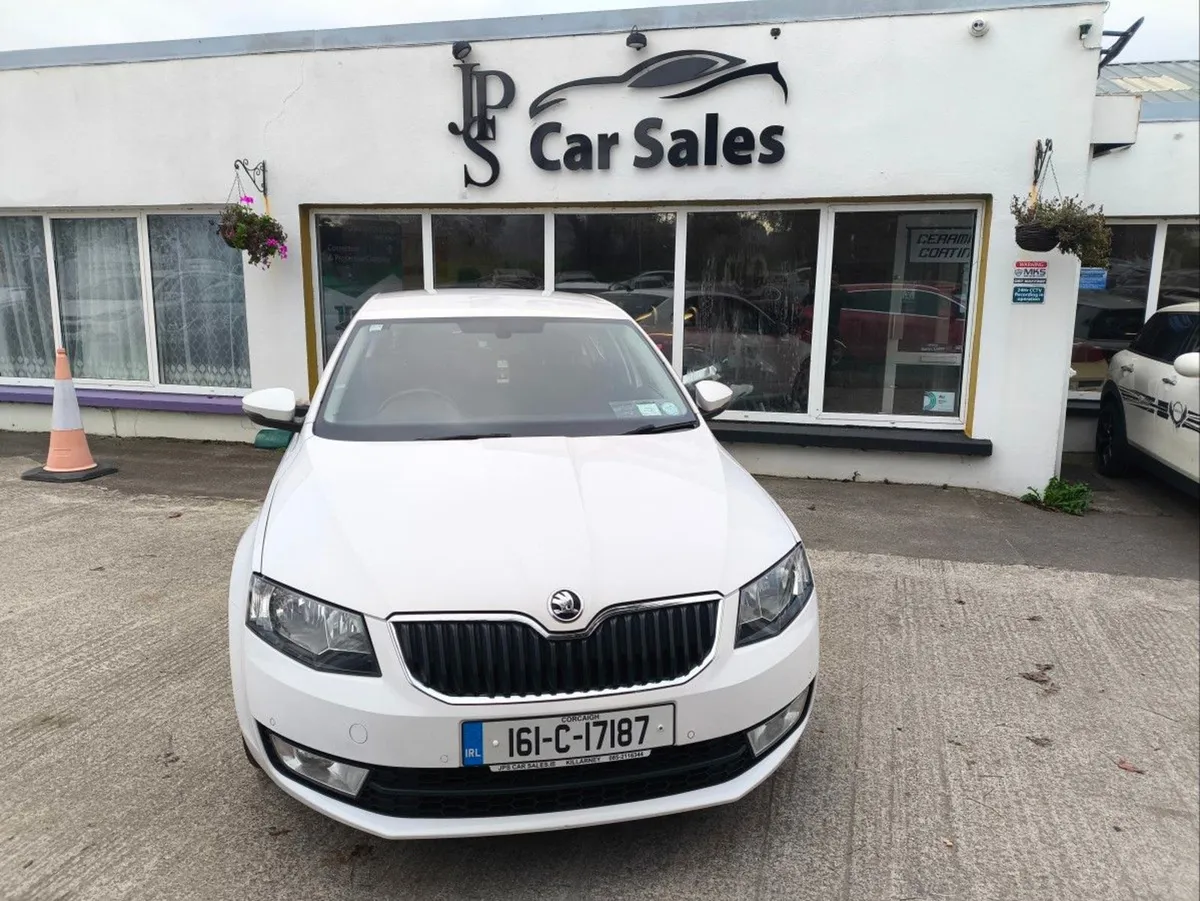 Skoda Octavia 1.6tdi Active Hatch - Image 2