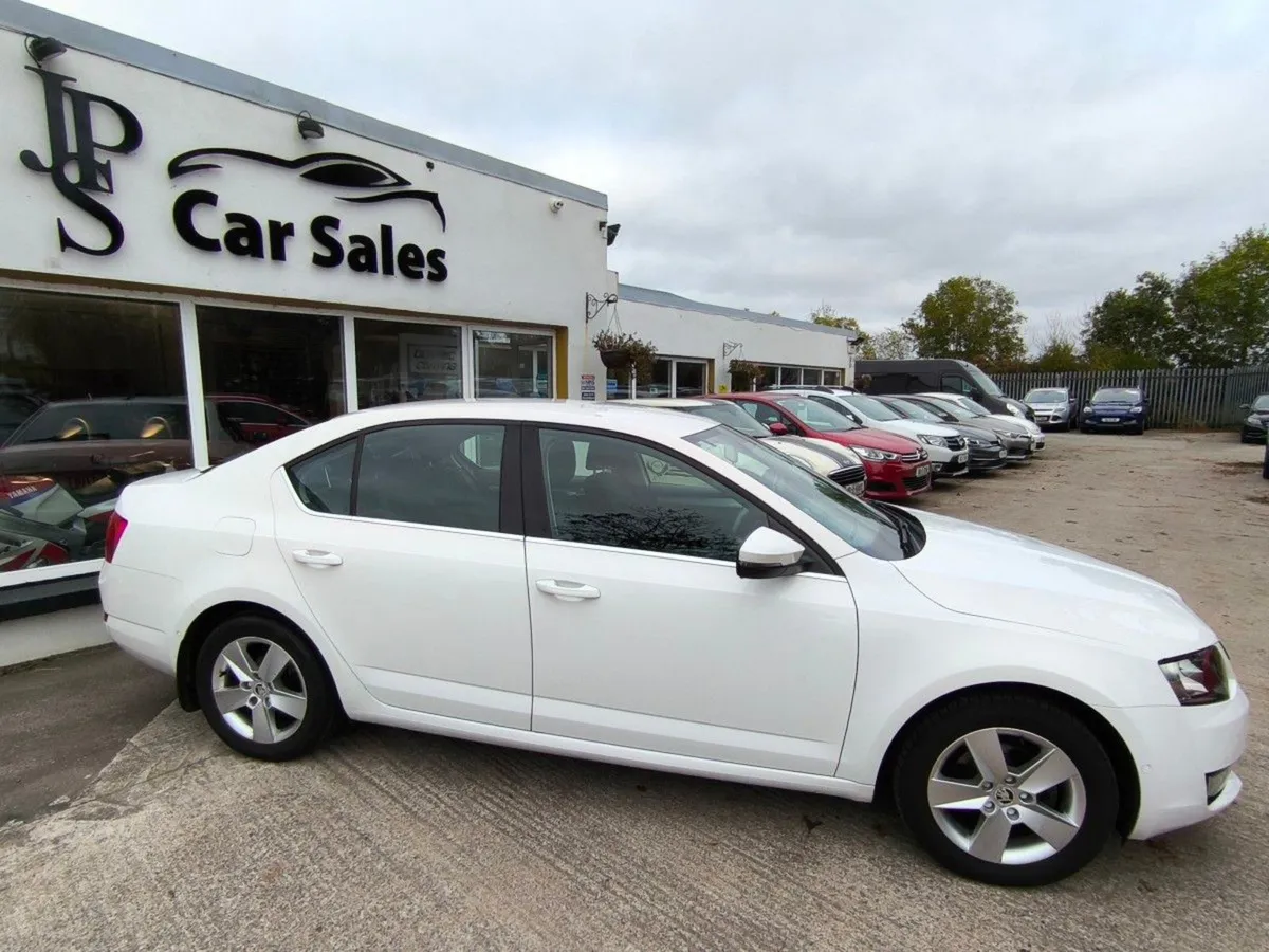 Skoda Octavia 1.6tdi Active Hatch - Image 4