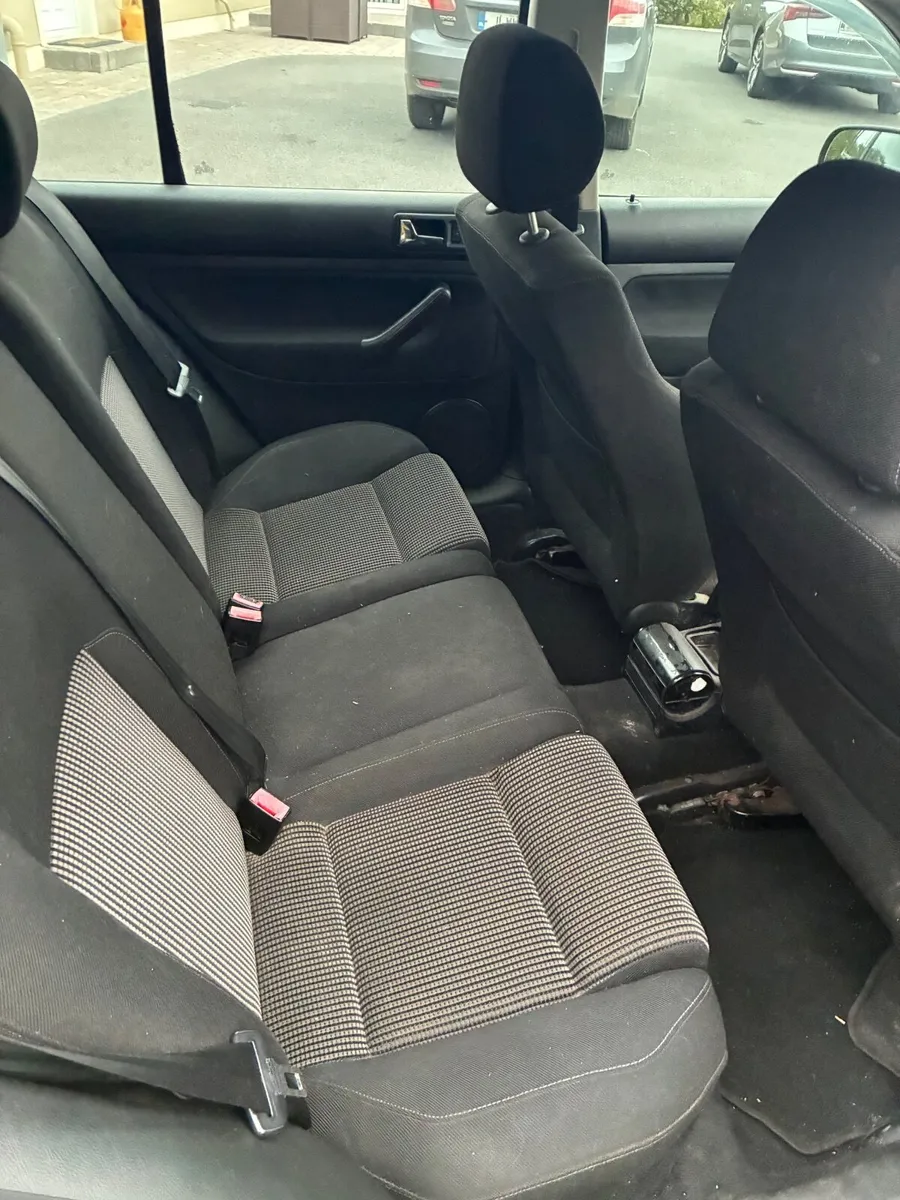 Volkswagen Golf 2003 - Image 3