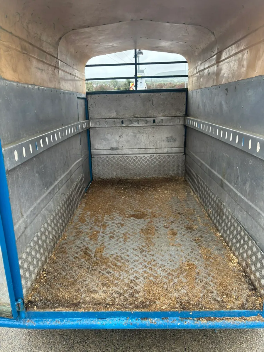 8by5 cattle trailer for sale - Image 4