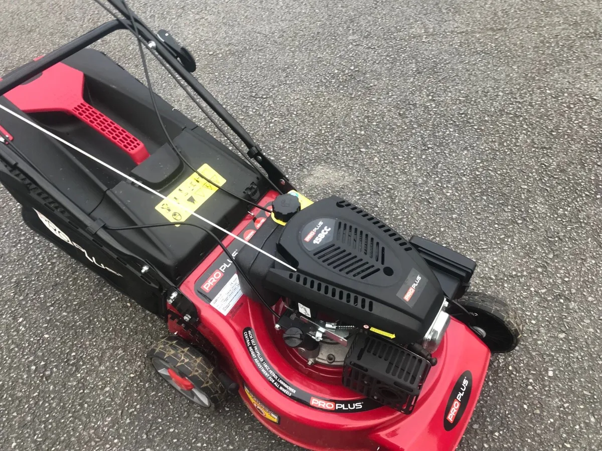 Brand new self Drive lawnmower - Image 3