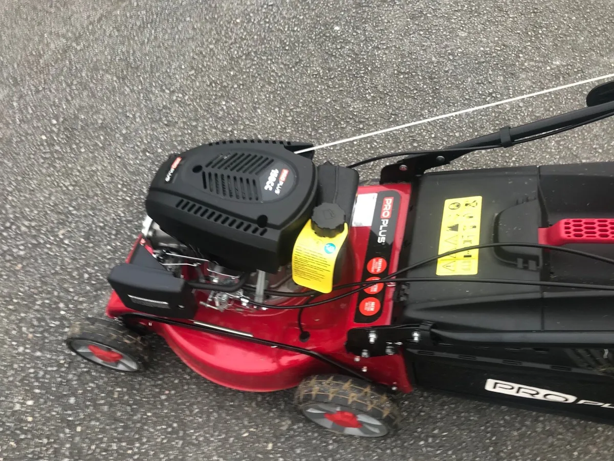 Brand new self Drive lawnmower - Image 4