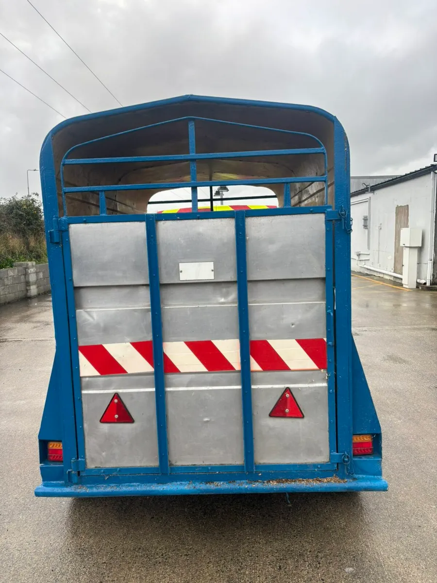 8by5 cattle trailer for sale - Image 3