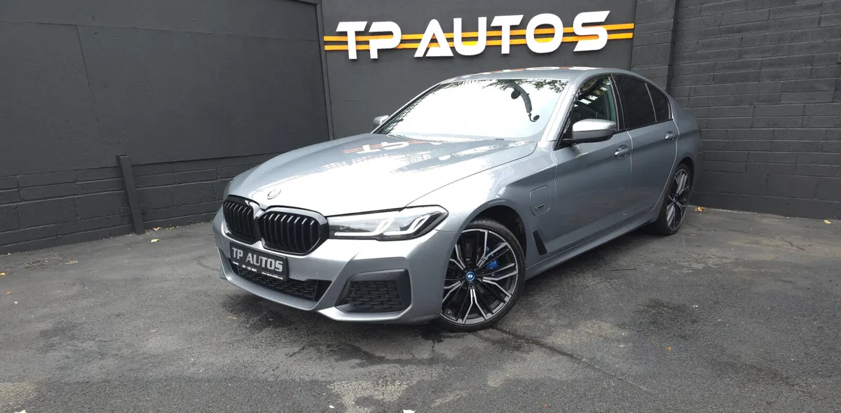 BMW 5-Series 2022 M-Sport - Image 1