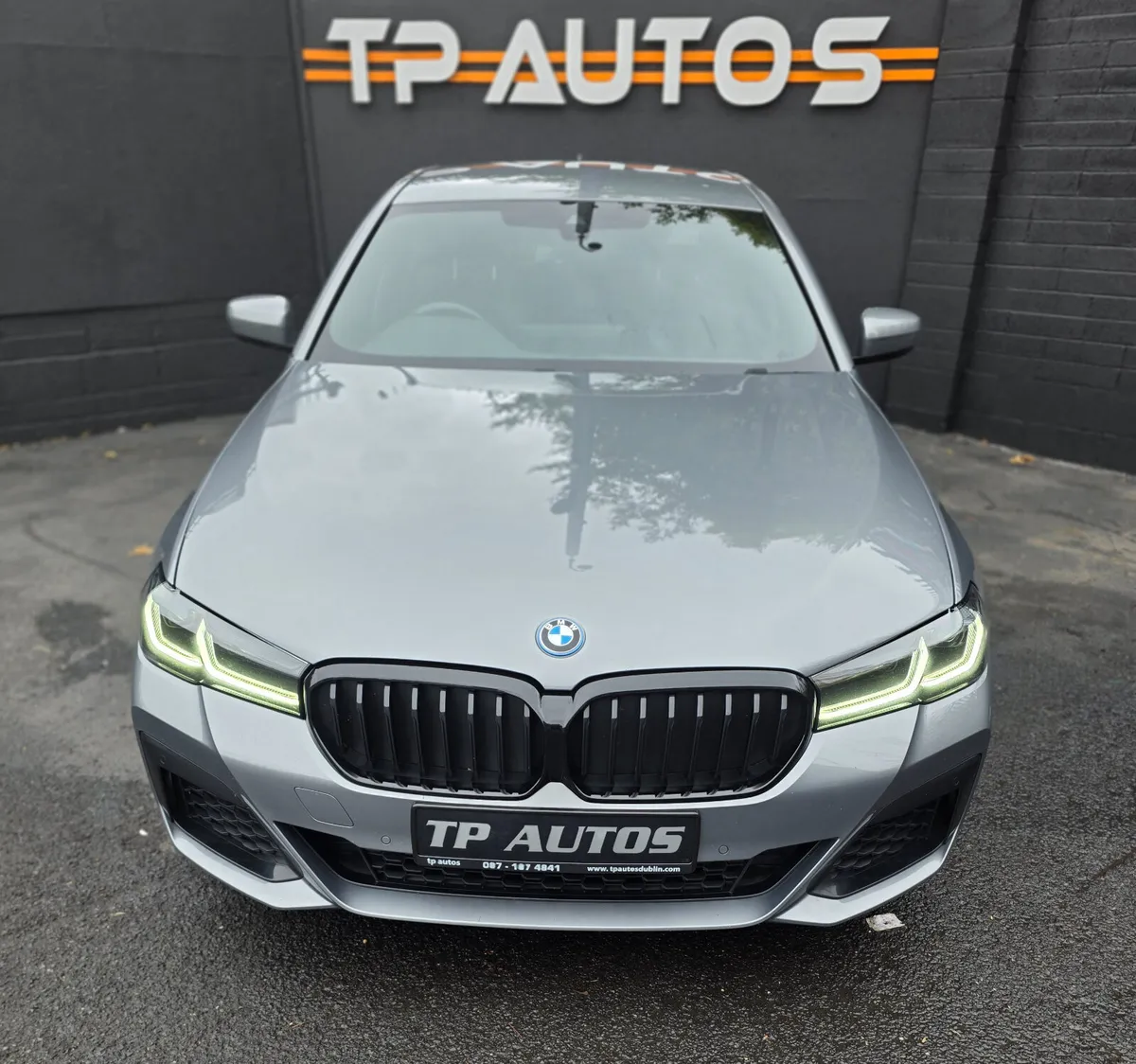 BMW 5-Series 2022 M-Sport - Image 2
