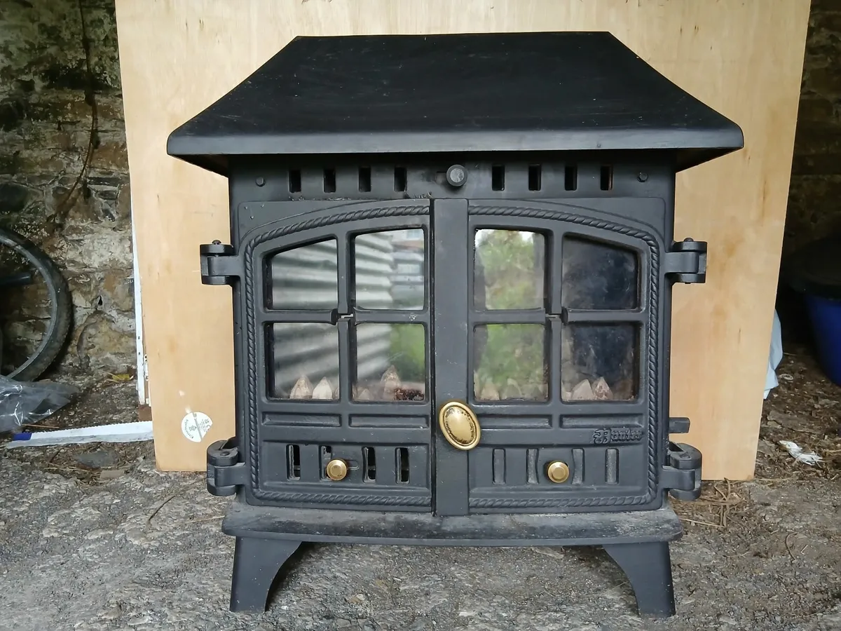 Hunter Stove with Boiler