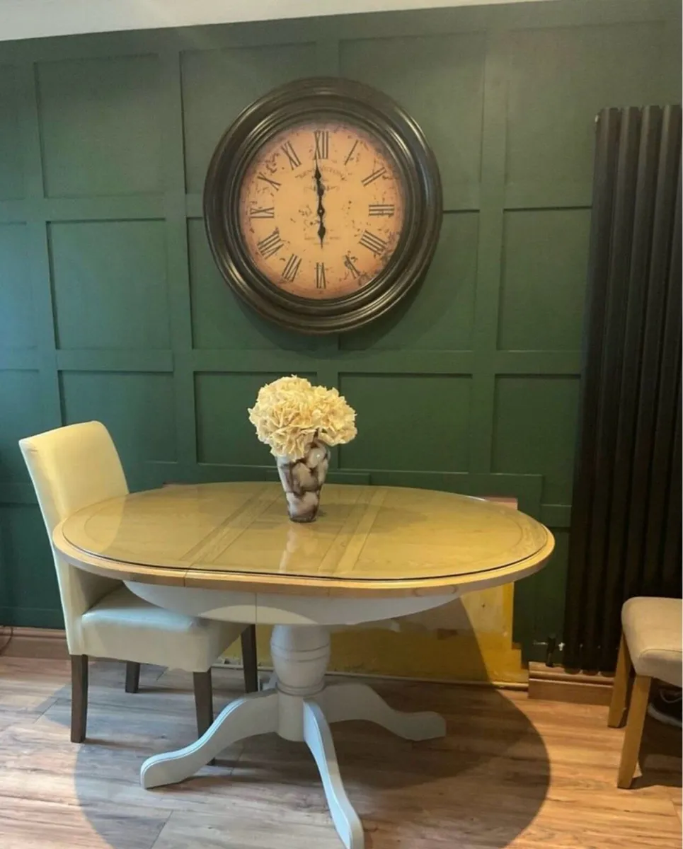 Dining table w/ 4 chairs - Image 1