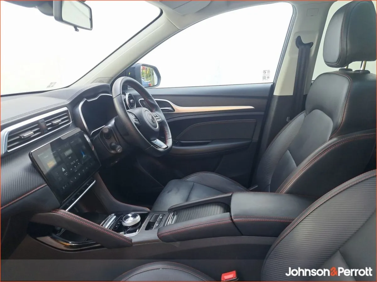 MG ZS Exclusive TOP Spec Sunroof - Image 3