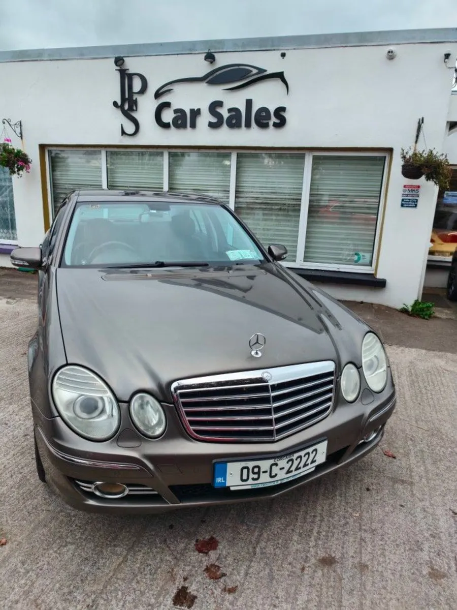 Mercedes-Benz E-Class 200K Auto - Image 2