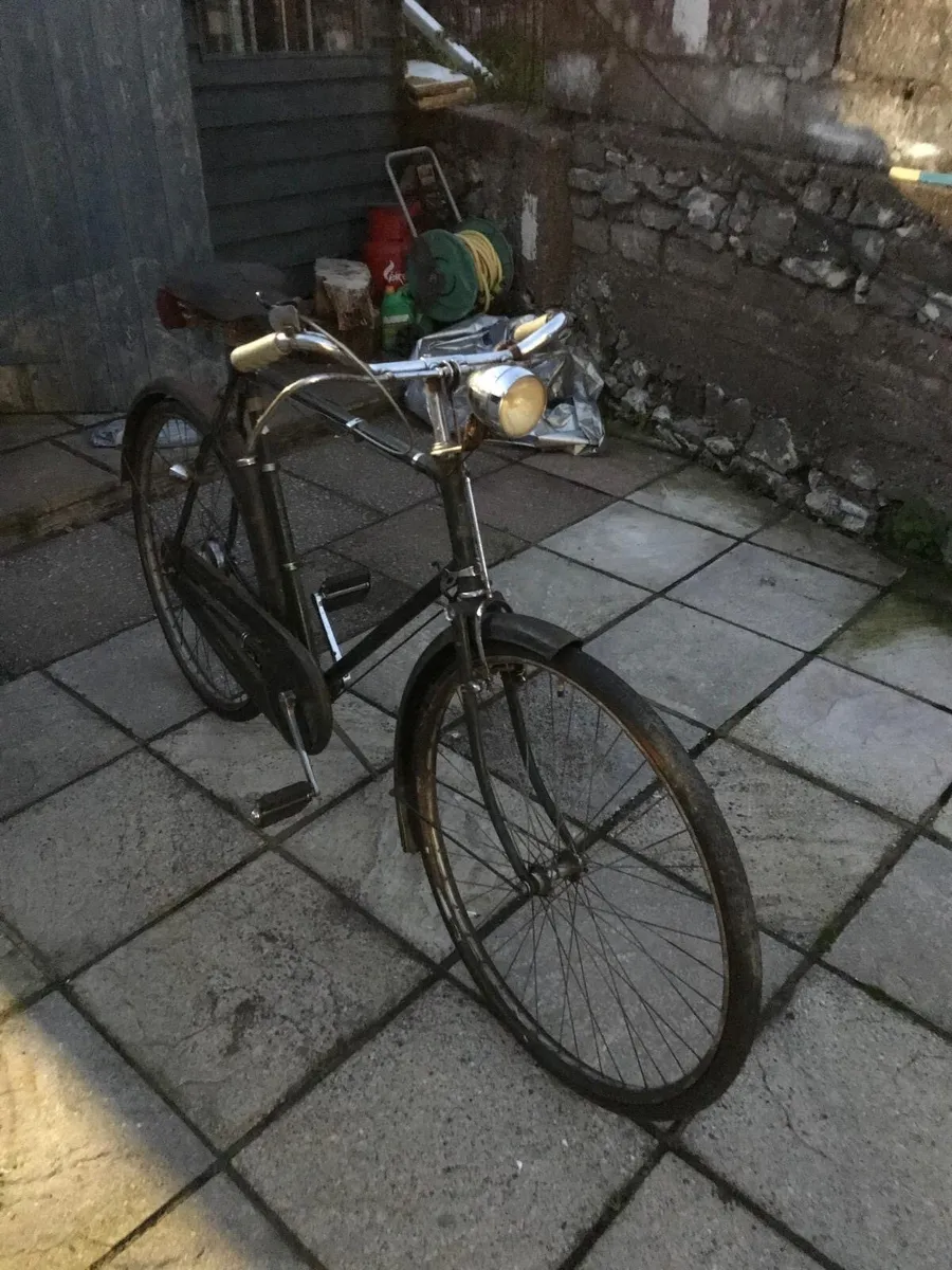 Vintage Raleigh bike - Image 1