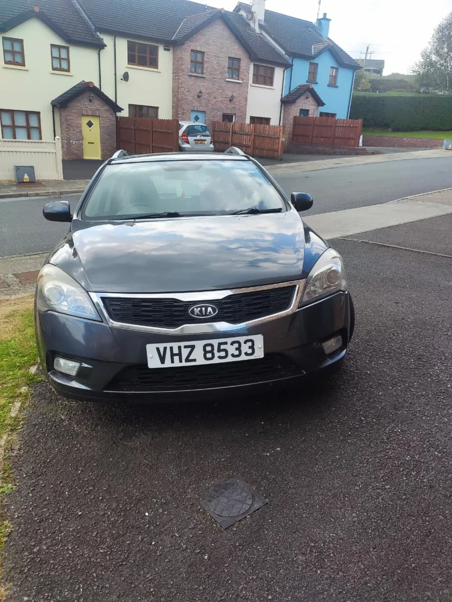 Car - Image 2
