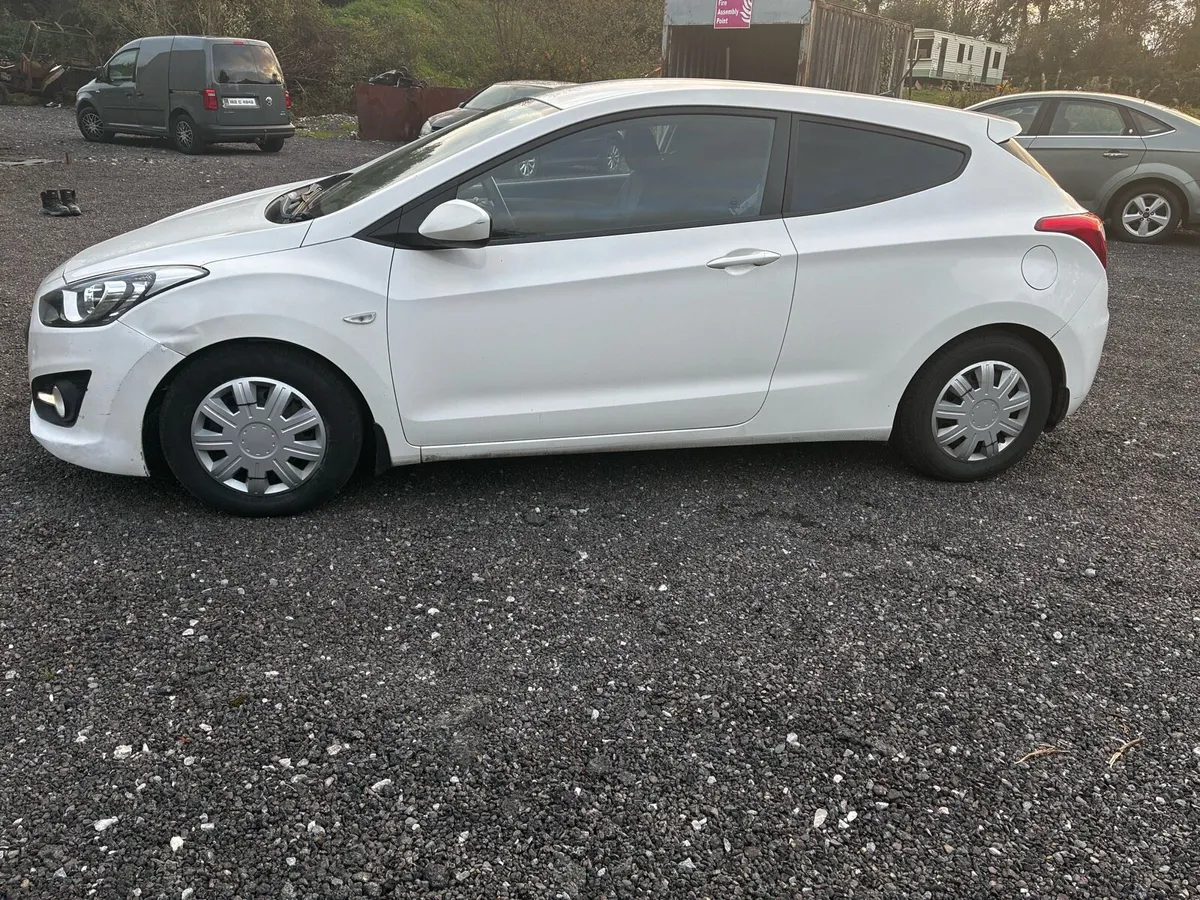 Hyundai i30 - Image 4