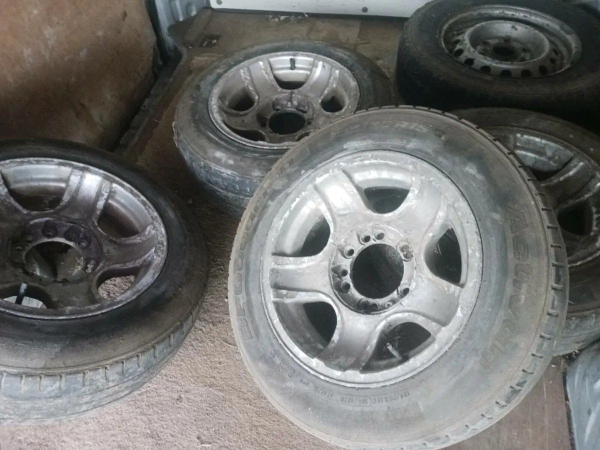 Toyota hiace alloys ....450 euro - Image 1