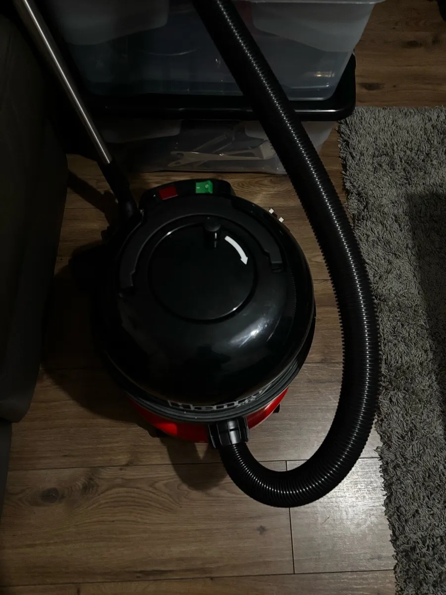 Henry vacuum cleaner XL - Image 2