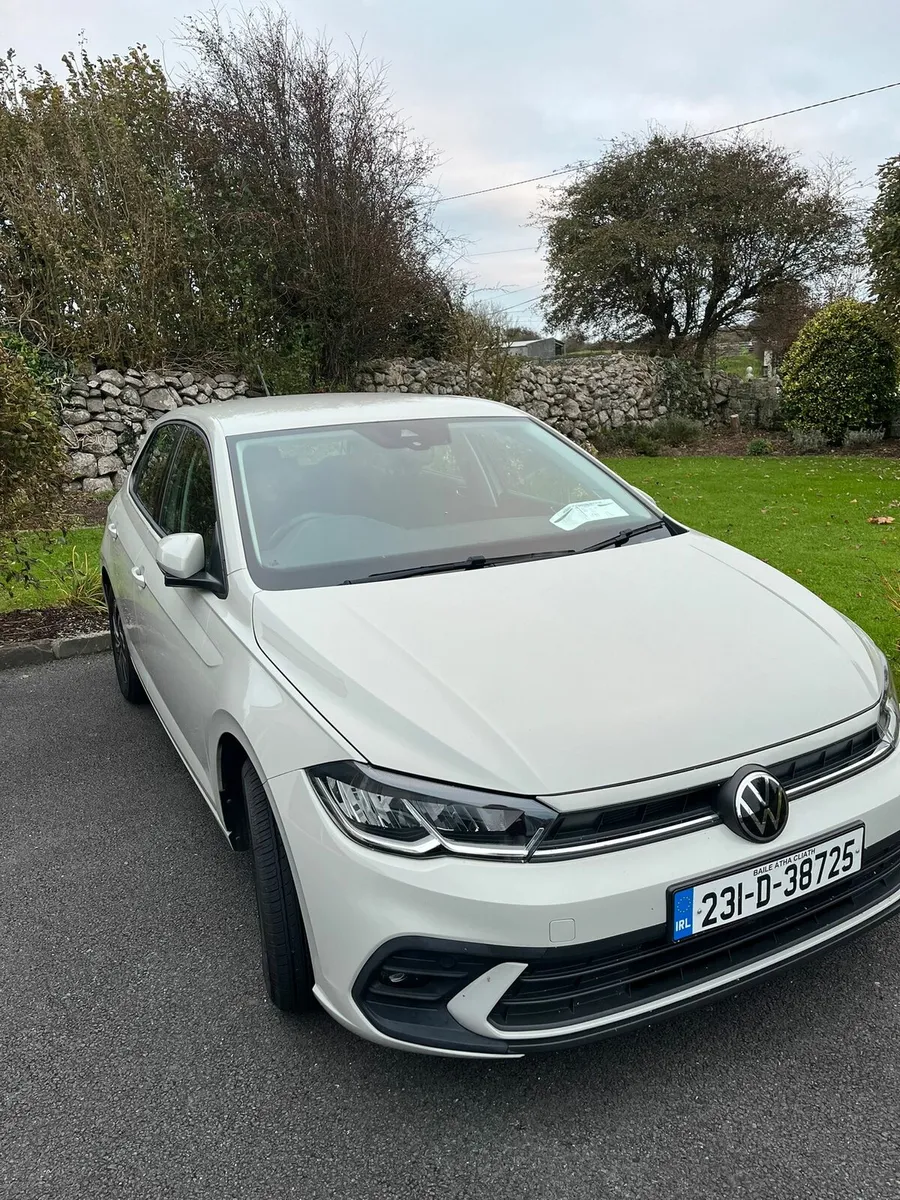 Volkswagen Polo Automatic €22450 - Image 1
