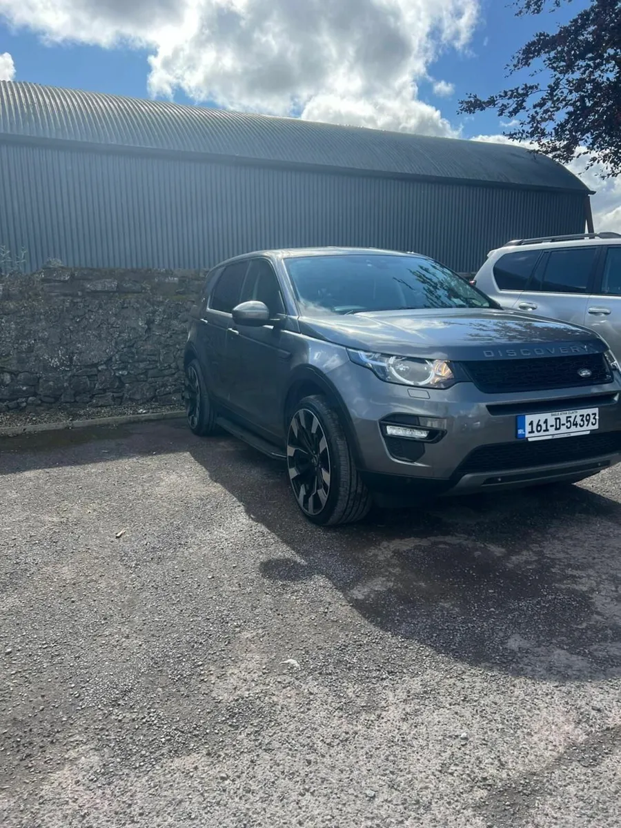 Land Rover Discovery Sport 2016 - Image 2