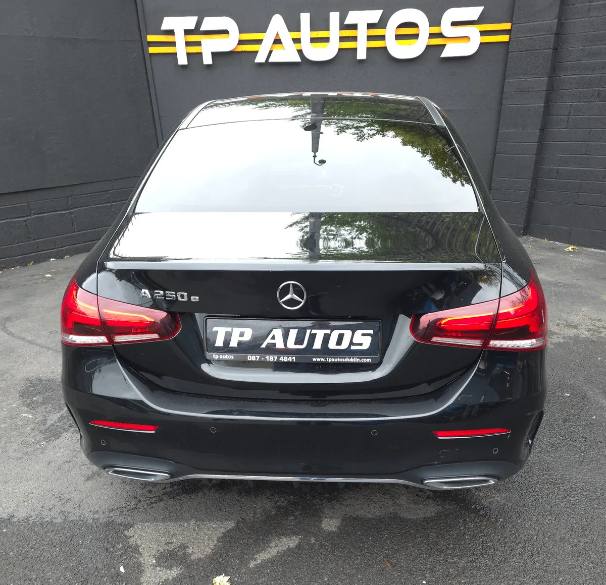 Mercedes-Benz AMG 2020 PAN ROOF - Image 4